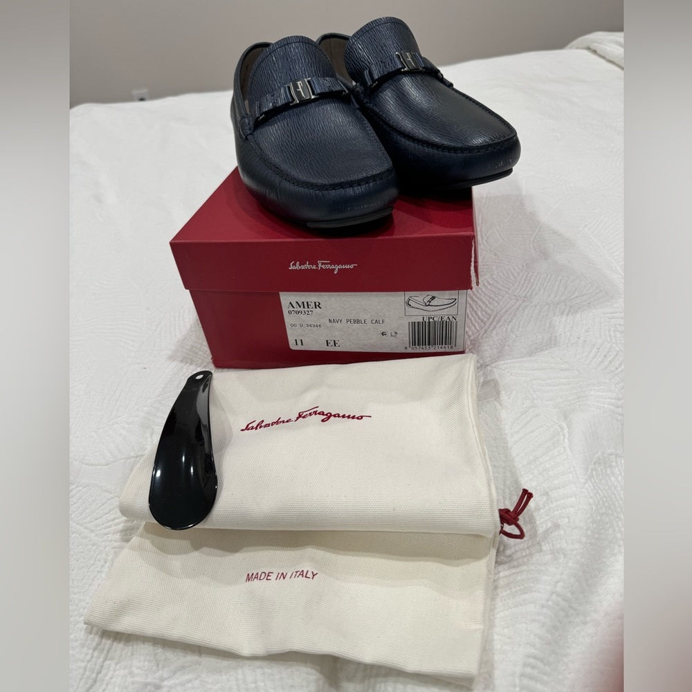 Salvatore Ferragamo - Navy Pebble Calf - Picture 9 of 10